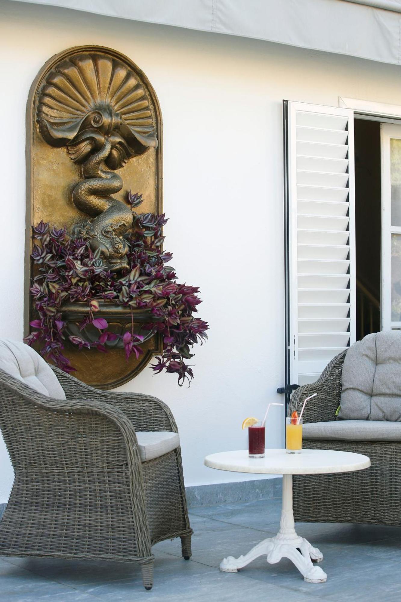Le Magnolia Hotel Calvi  Kültér fotó