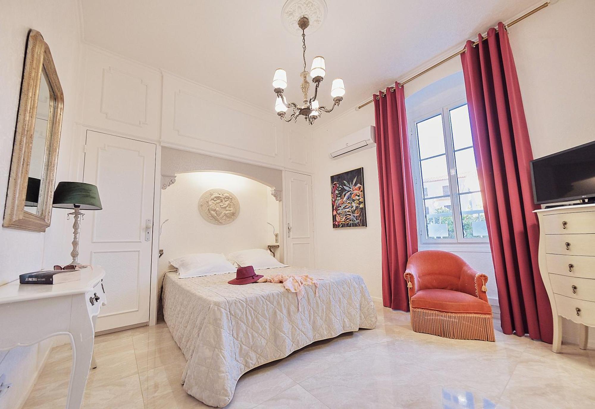 Le Magnolia Hotel Calvi  Kültér fotó