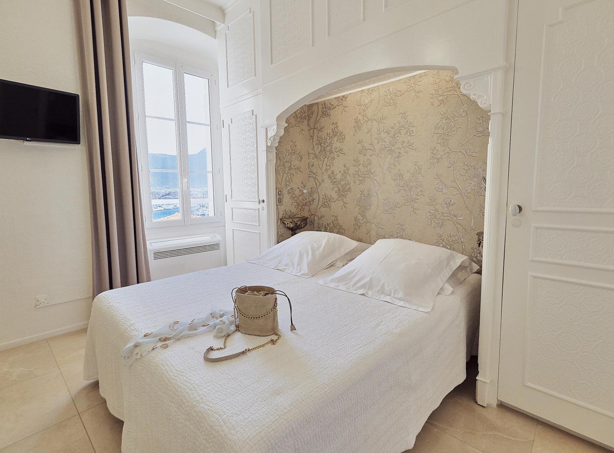 Le Magnolia Hotel Calvi  Kültér fotó