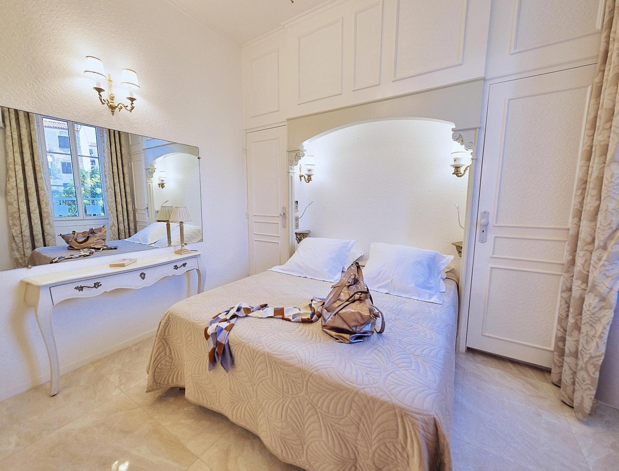 Le Magnolia Hotel Calvi  Kültér fotó