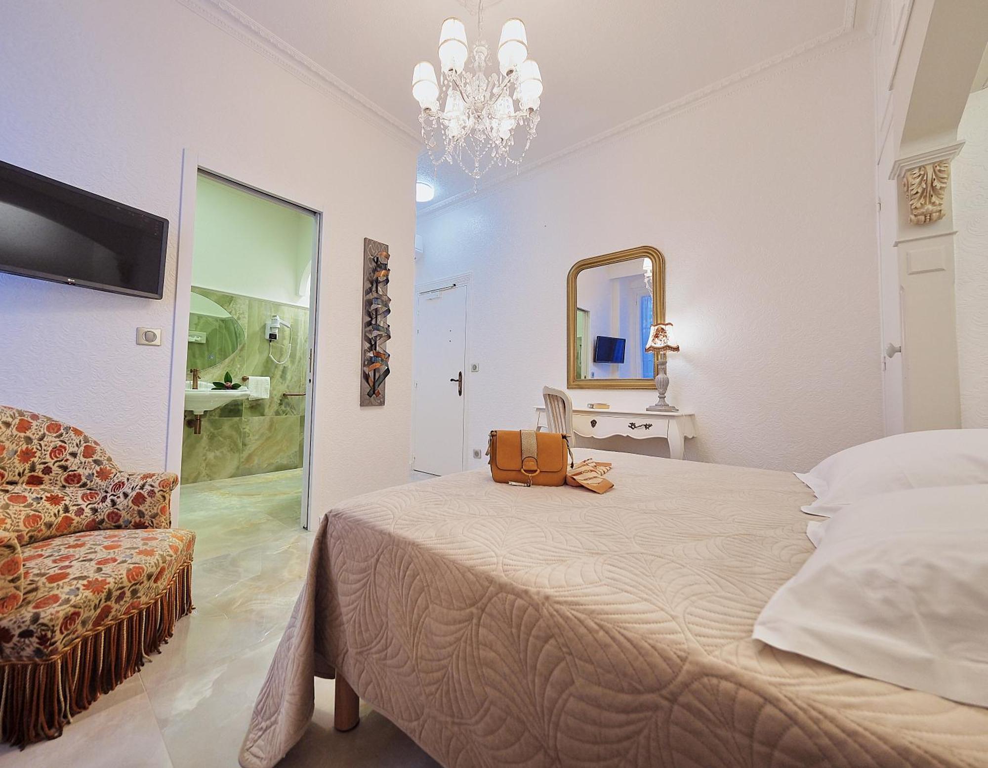 Le Magnolia Hotel Calvi  Kültér fotó