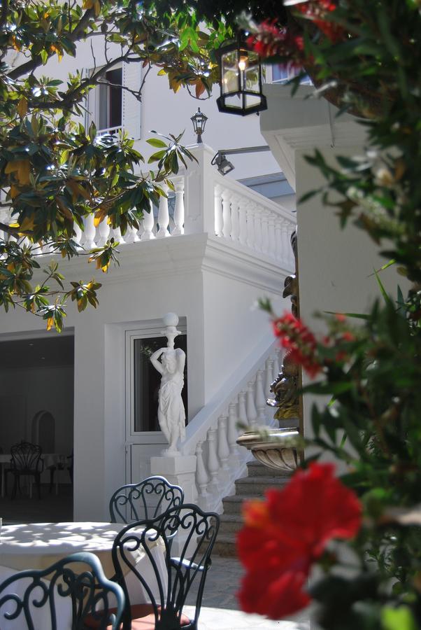 Le Magnolia Hotel Calvi  Kültér fotó