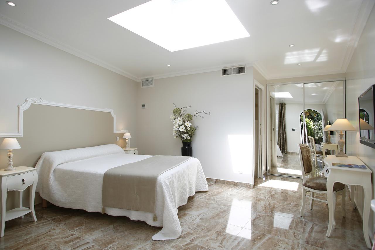 Le Magnolia Hotel Calvi  Kültér fotó